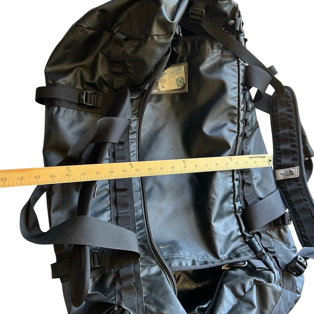 The North Face Small Base Camp Duffle - Picture 13 of 14